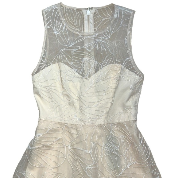 BCBGMAXAZRIA Ivory Cream Metallic Floral Embroidered Midi Dress Women’s US 0 - Picture 4 of 9